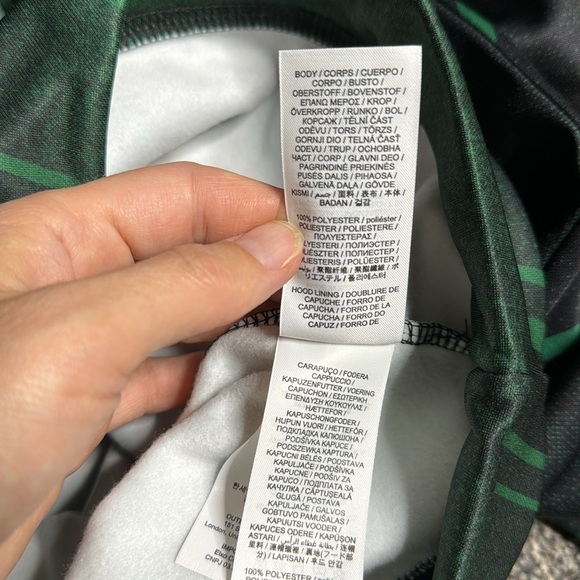 NBA Milwaukee Bucks Fear The Deer Hooded Sweatshirt Size XL Youth - Picture 10 of 10